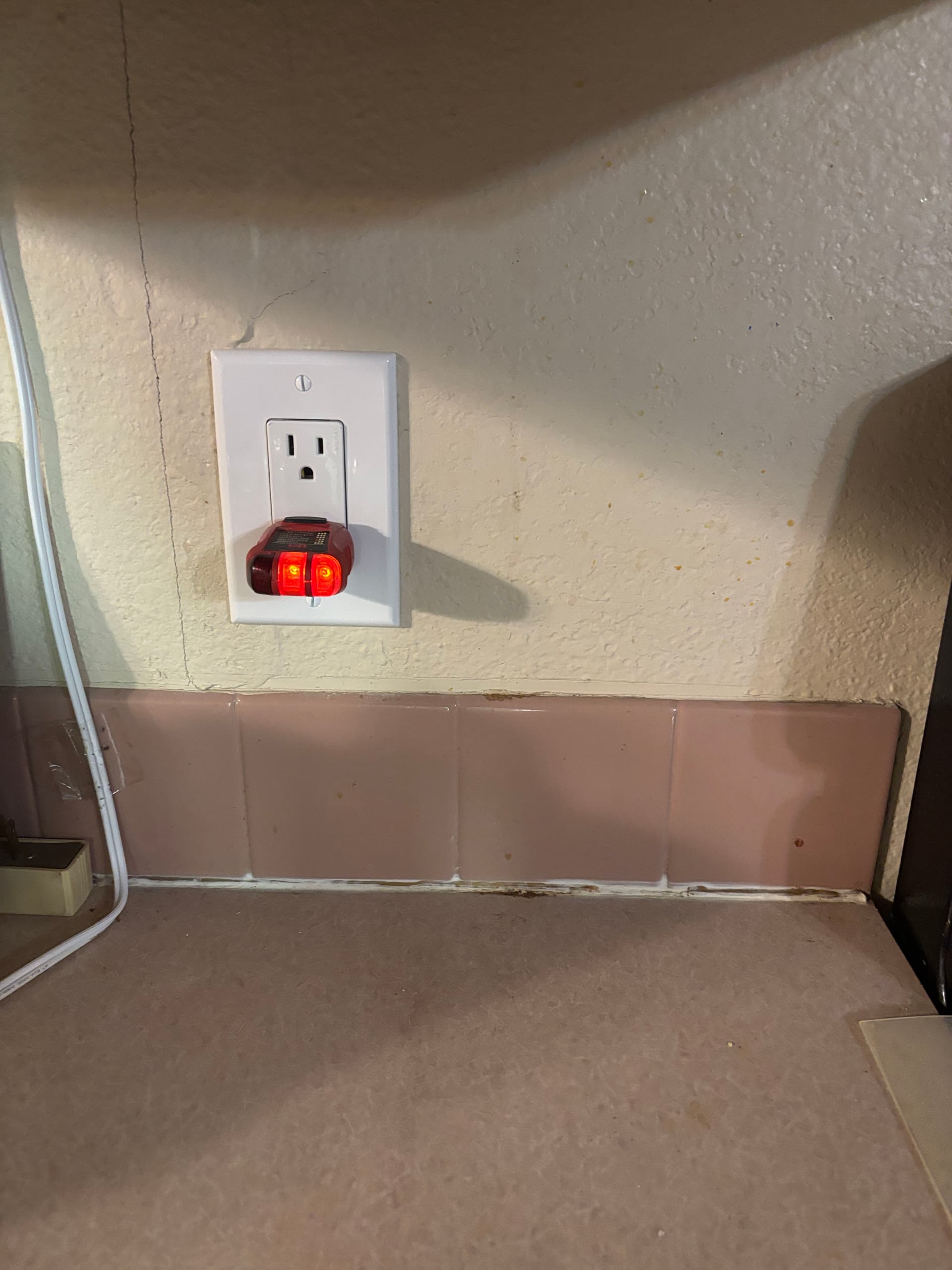 Kitchen Outlet Overload Fixed Plus a Bad Living Room Wiring Catch image