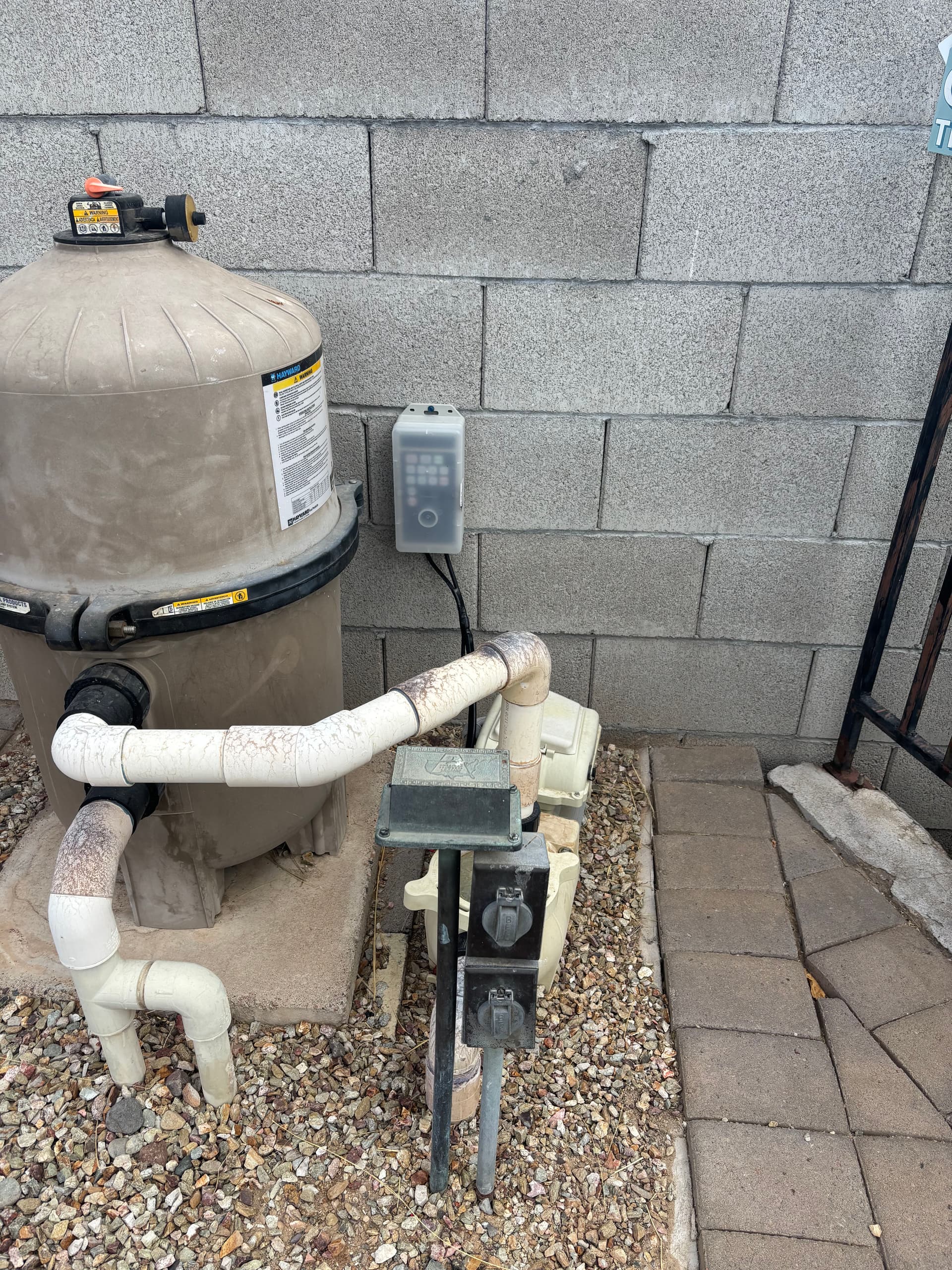 Pool Light Replacement That Gets the Job Done Right