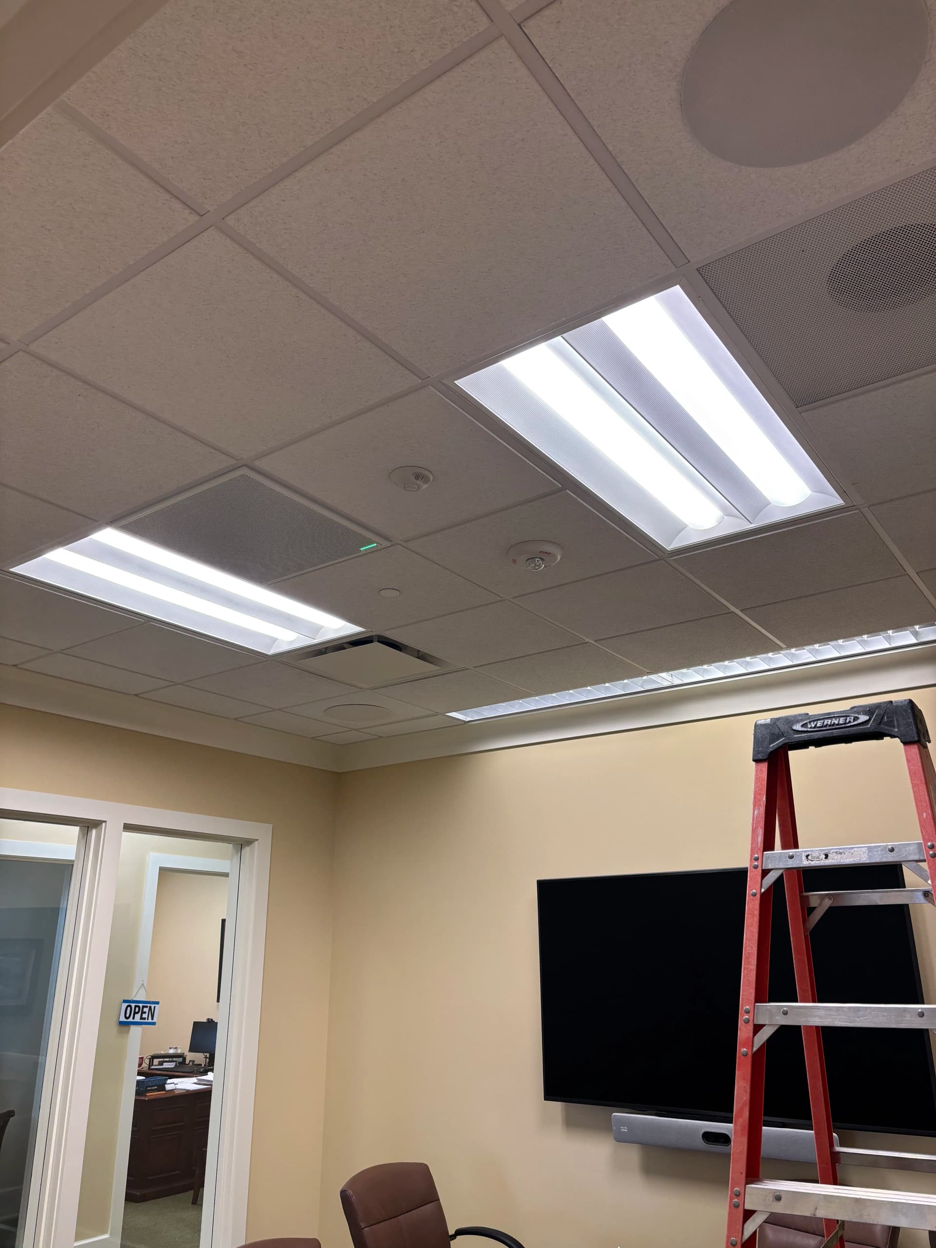 Gallery photos for Commercial Lighting Repair at a Local Bank: Image #3