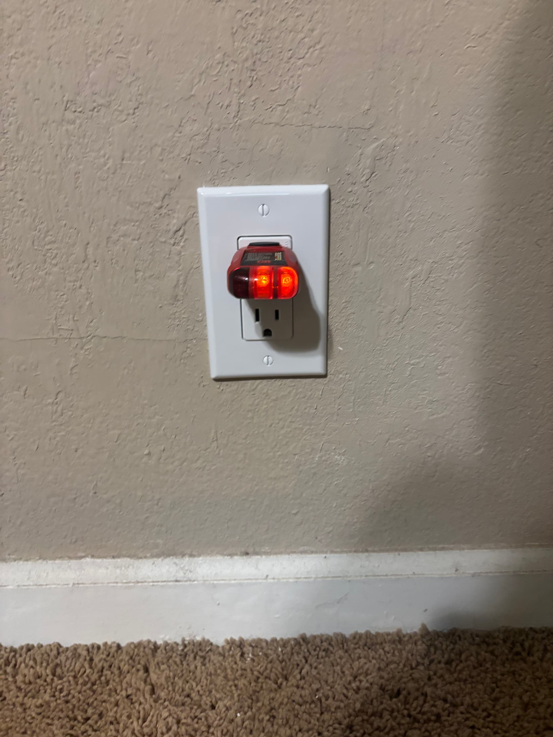 Gallery photos for Kitchen Outlet Overload Fixed Plus a Bad Living Room Wiring Catch: Image #3