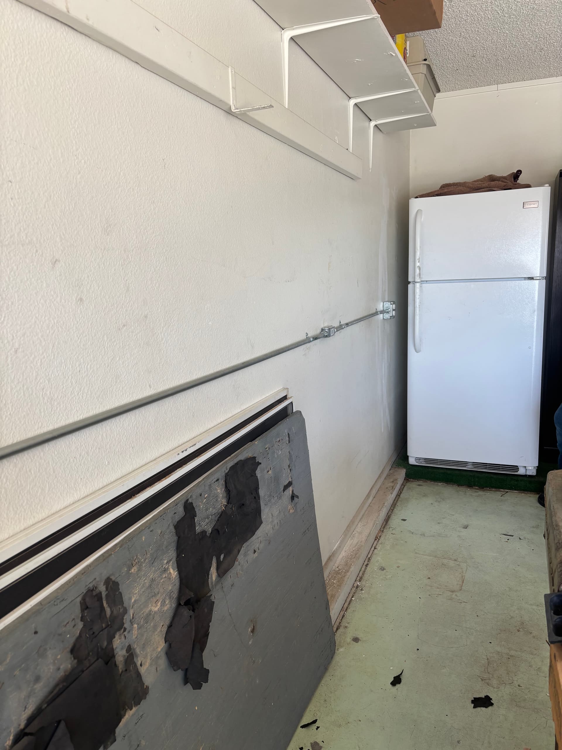 Gallery photos for Garage Power and Front Entry Outlet Installation Done Right: Image #2