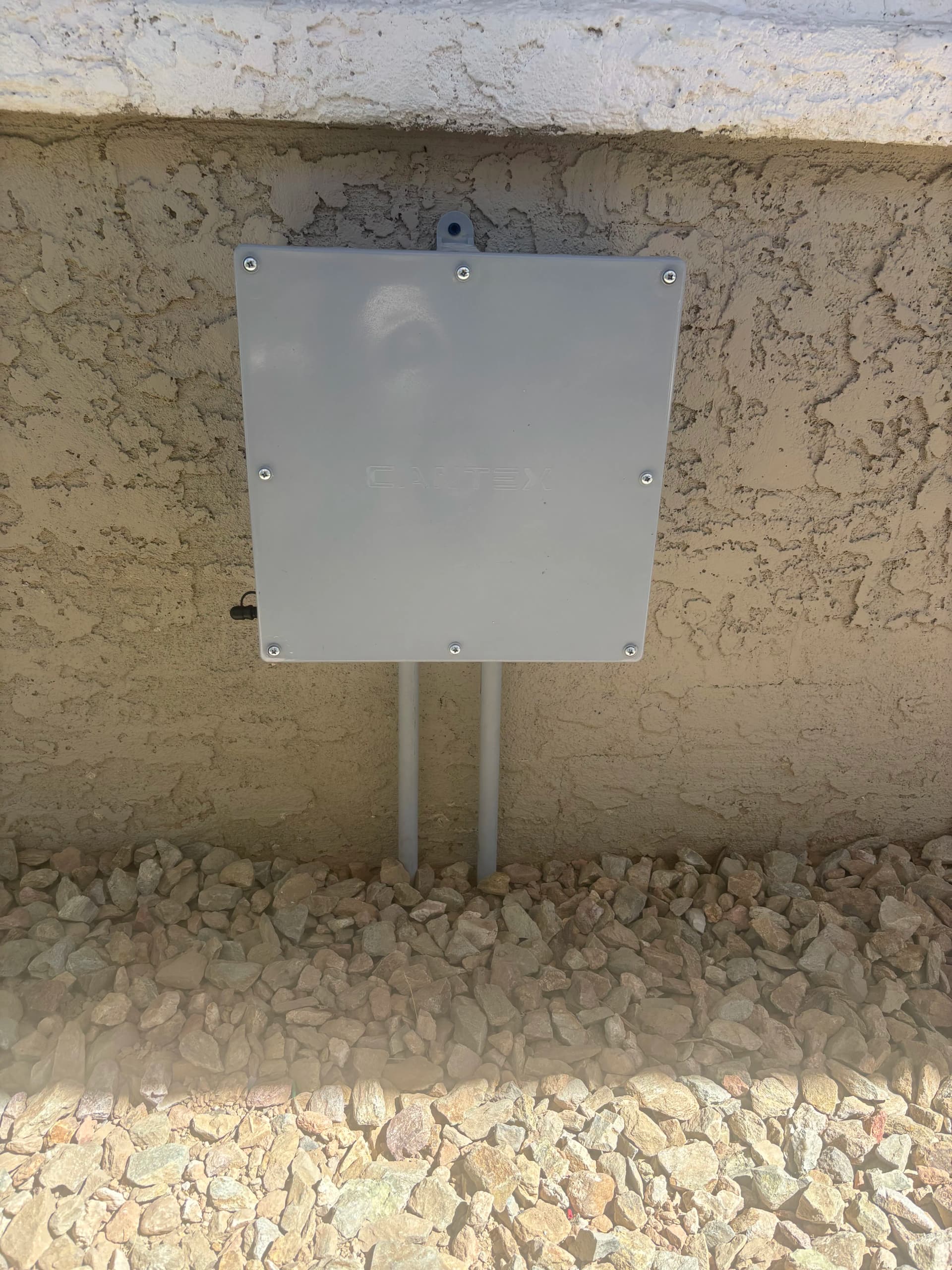 Gallery photos for Outdoor Patio Gets a Full Electrical Upgrade with GFI Protection: Image #5