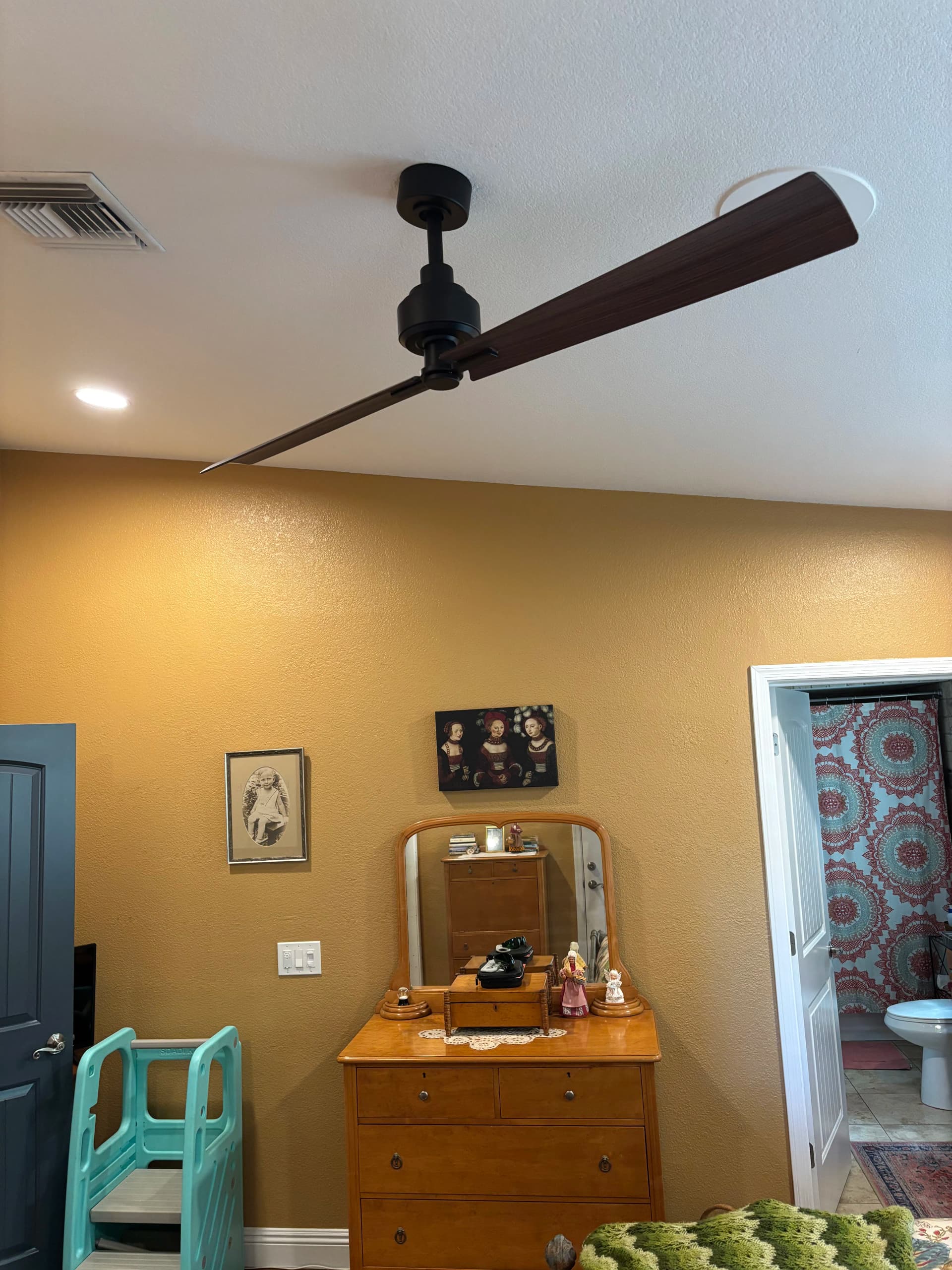 Gallery photos for Ceiling Fan and Light Fixture Upgrades That Actually Make a Difference: Image #2