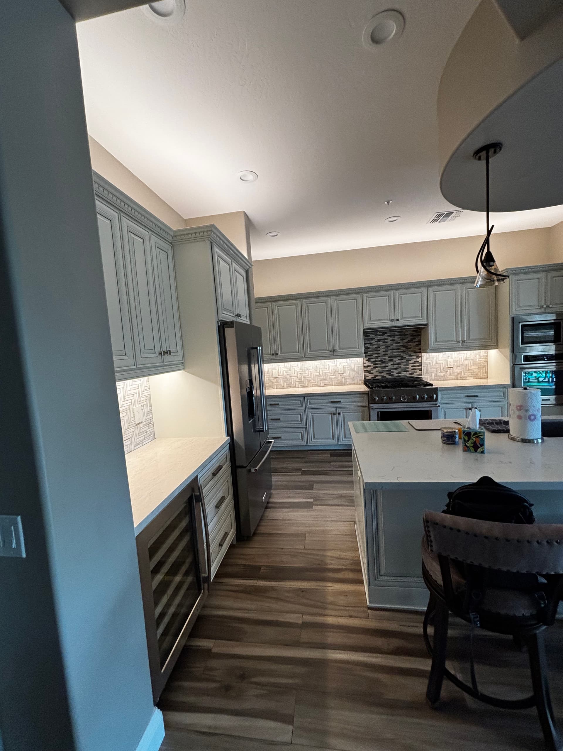 Gallery photos for Under-Cabinet Lighting Installation That Actually Makes a Difference: Image #1