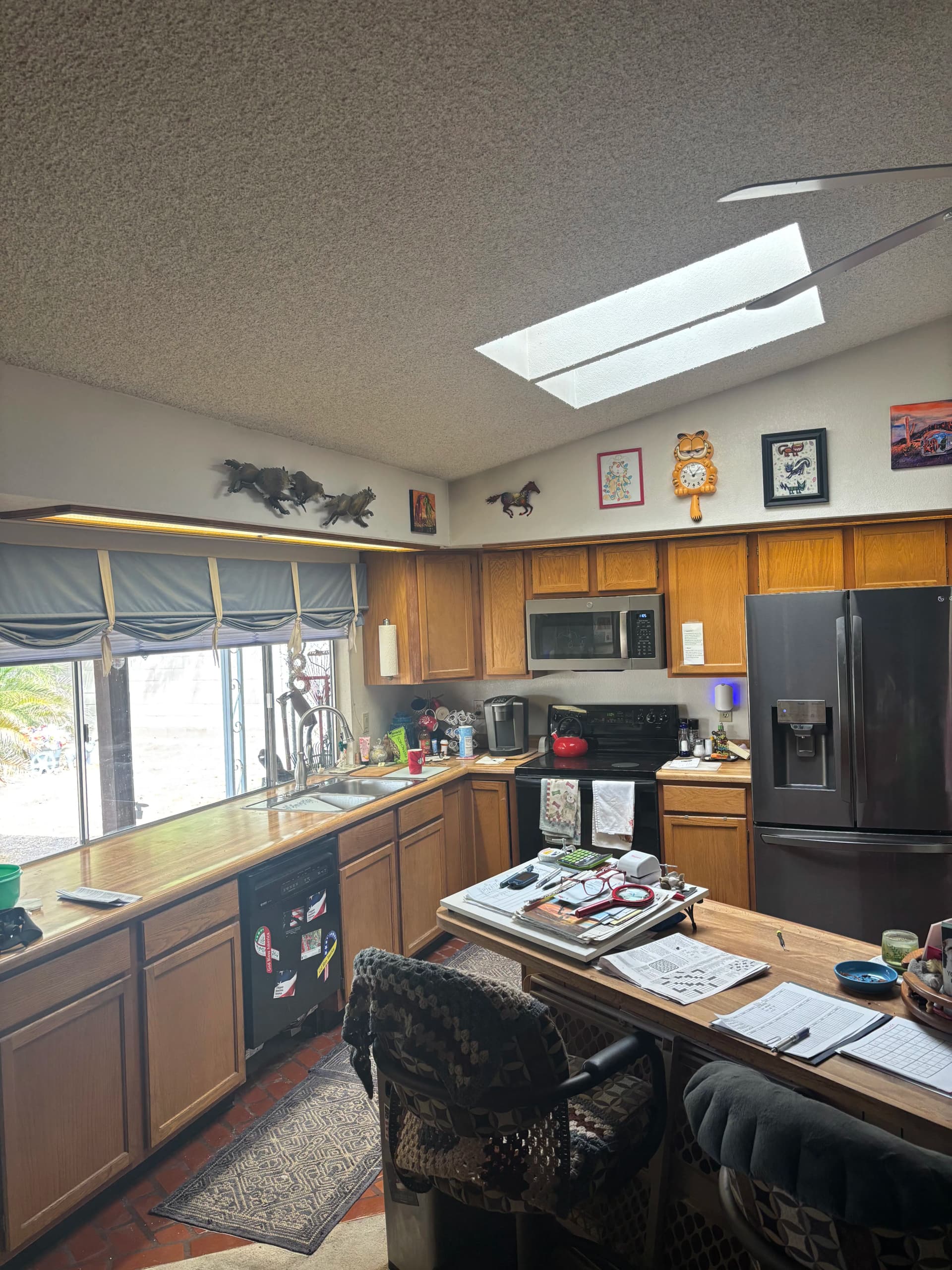 Old Kitchen Fluorescent Lights Swapped for 8-Ft LED Fixtures image